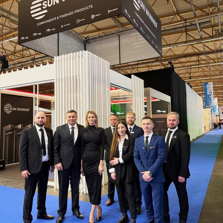 SUN WINNER TARGI - Producent pergoli lamelowych i rolet screen ZIP - Luty 2026 - Polyclose, Belgia